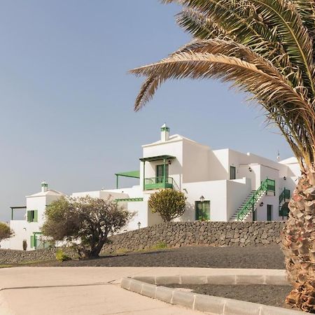 Apartamento Om Con Piscina Y Vistas Al Mar Appartement Costa Teguise Buitenkant foto