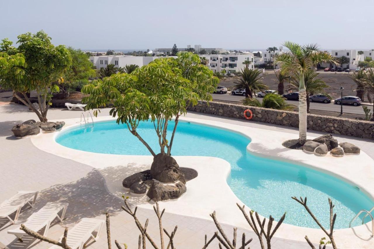 Apartamento Om Con Piscina Y Vistas Al Mar Appartement Costa Teguise Buitenkant foto